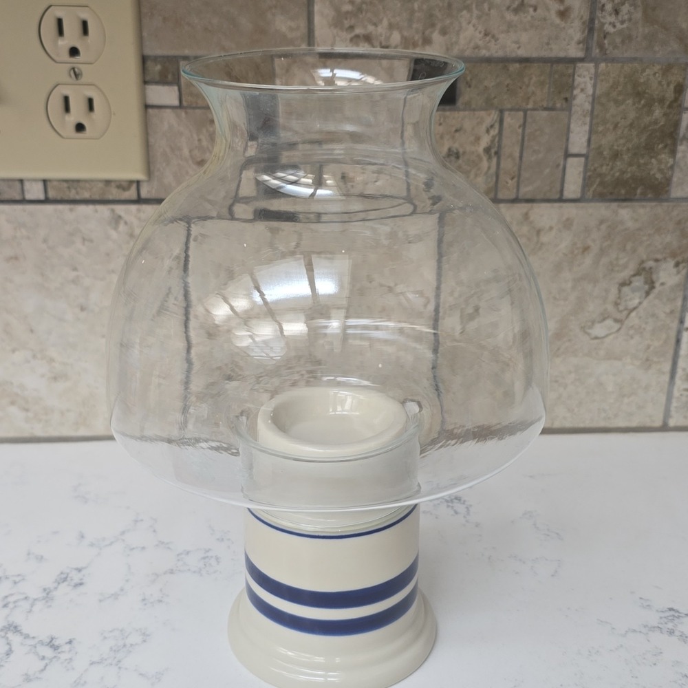DANSK INTERNATIONAL TAIWAN CHRISTIANSHVN? BLUE HURRICANE CANDLE LAMP & GLOBE